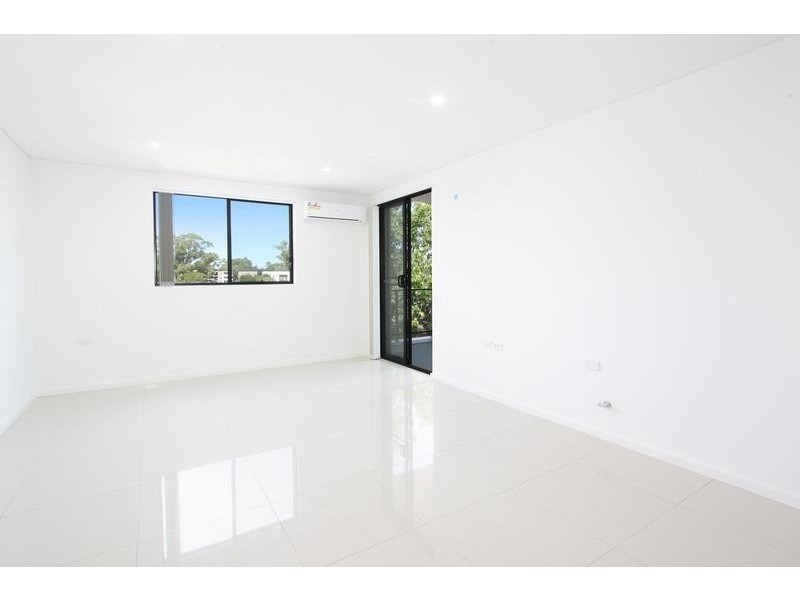 8/14-15 Junia Avenue, Toongabbie NSW 2146